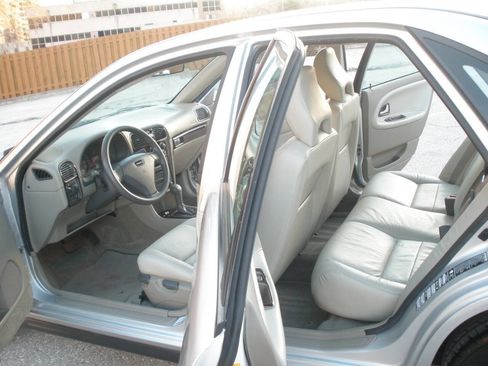 Used 2003 Volvo S40 image 26