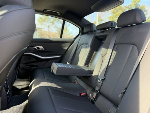 Used 2020 BMW 330i Sedan w/ M Sport Package image 16