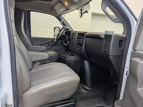 Used 2022 Chevrolet Express 3500 G3500 159 w/ Power Convenience Package image 27