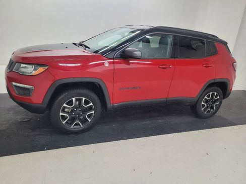 Used 2020 Jeep Compass Trailhawk AWD/4WD image 2