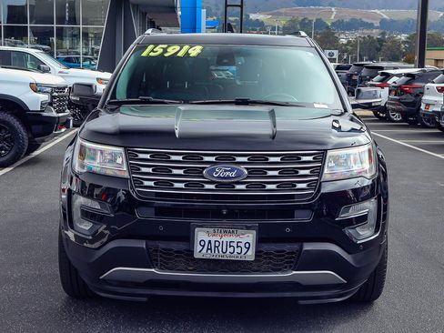Used 2017 Ford Explorer Limited w/ Equipment Group 301A AWD/4WD image 21