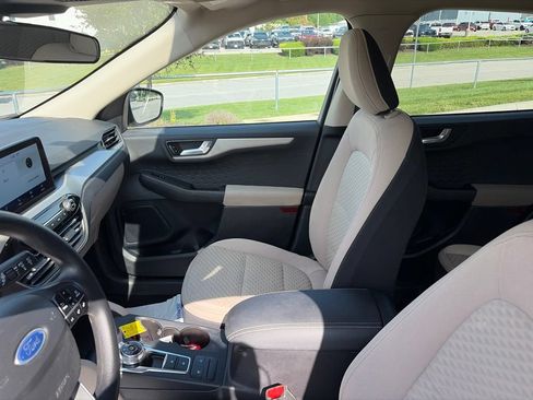 Used 2020 Ford Escape SE FWD image 47