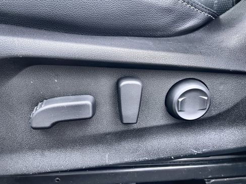 Used 2022 Subaru Forester Limited image 21