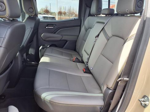 Used 2024 Chevrolet Colorado ZR2 w/ ZR2 Convenience Package III image 24