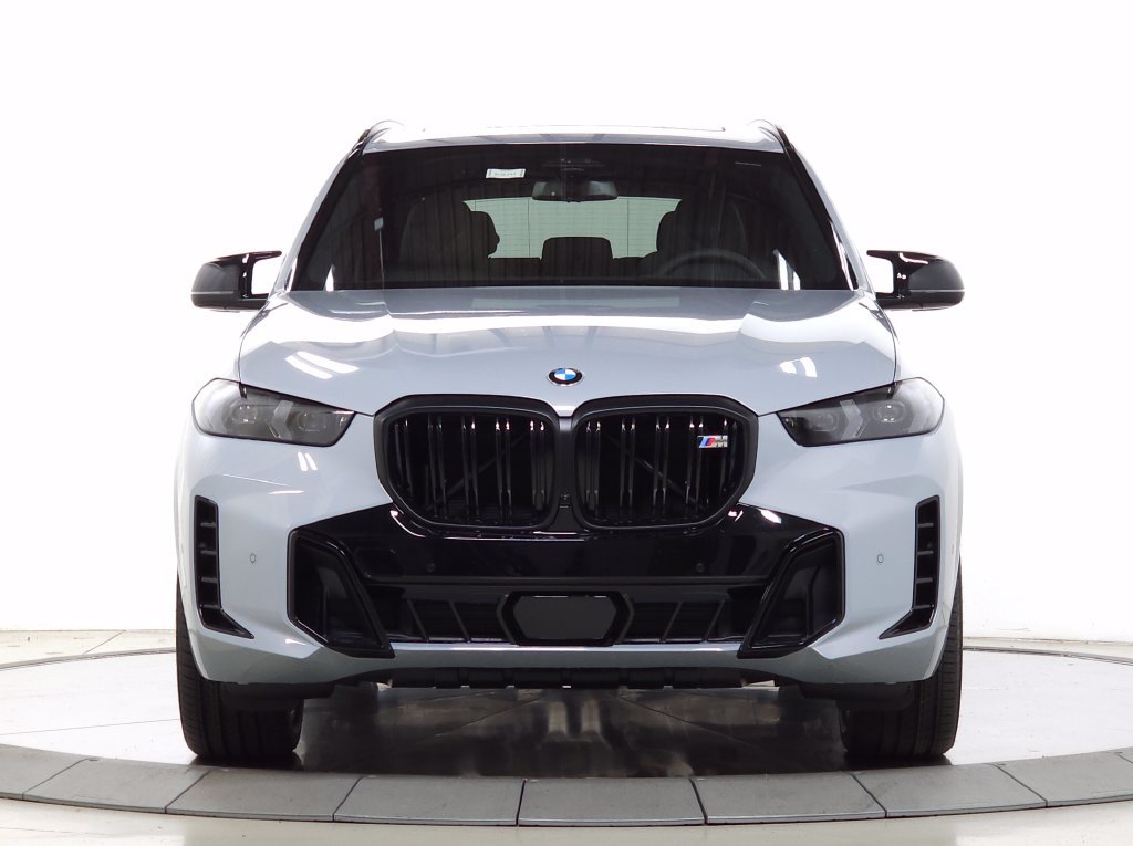 Used 2026 BMW X5 M60i AWD/4WD image 2