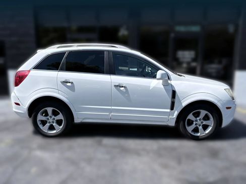 Used 2014 Chevrolet Captiva Sport LT w/ Convenience Package FWD image 5