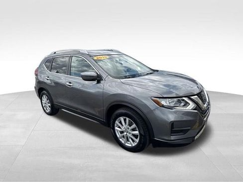 Used 2018 Nissan Rogue SV FWD image 3