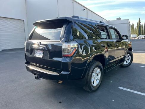 Used 2022 Toyota 4Runner SR5 Premium image 7