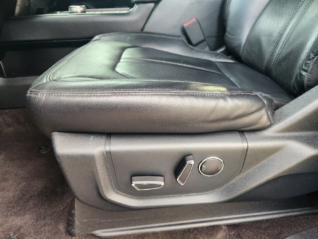 Used 2020 Ford Expedition Limited RWD image 23