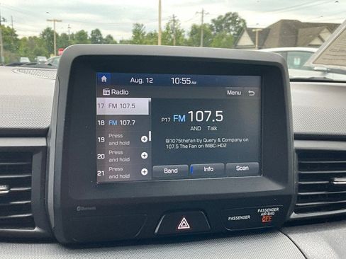 Used 2019 Hyundai Veloster 2.0 FWD image 17