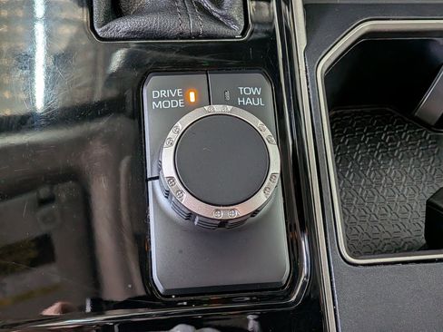 Used 2023 Toyota Tundra Limited image 22