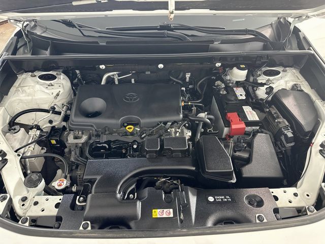 Used 2023 Toyota RAV4 XLE AWD/4WD image 31