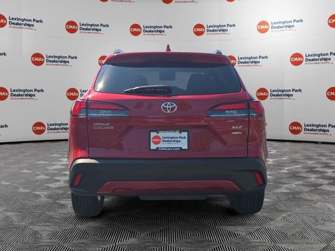 Used 2024 Toyota Corolla Cross XLE AWD/4WD image 6