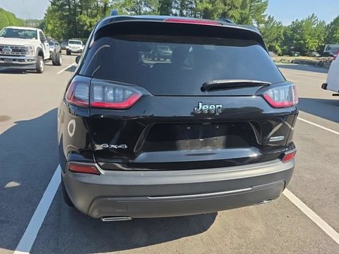 Used 2022 Jeep Cherokee Latitude Lux w/ Sun & Sound Group AWD/4WD image 6