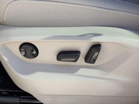 New 2026 Volkswagen Atlas SE image 18