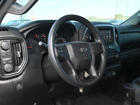 Used 2020 Chevrolet Silverado 1500 Custom Trail Boss w/ Custom Convenience Package image 3