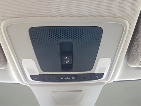 Used 2022 Honda Civic EX image 32