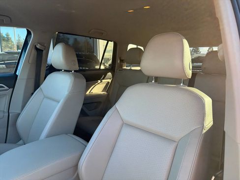 Used 2018 Volkswagen Atlas SE image 37