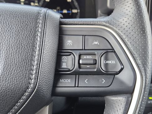 Certified 2025 Toyota 4Runner Limited image 31