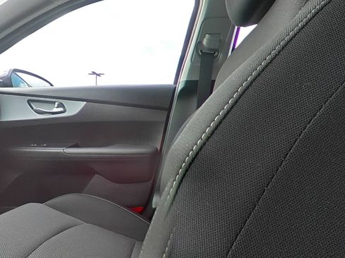Used 2023 Kia Forte LXS w/ LXS Technology Package FWD image 30