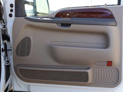 Used 2002 Ford Excursion Limited image 28