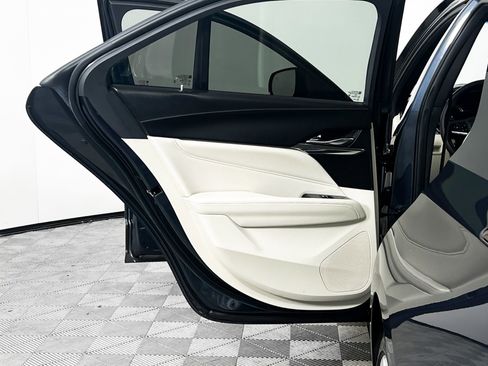 Used 2025 Cadillac CT4 Premium Luxury image 17