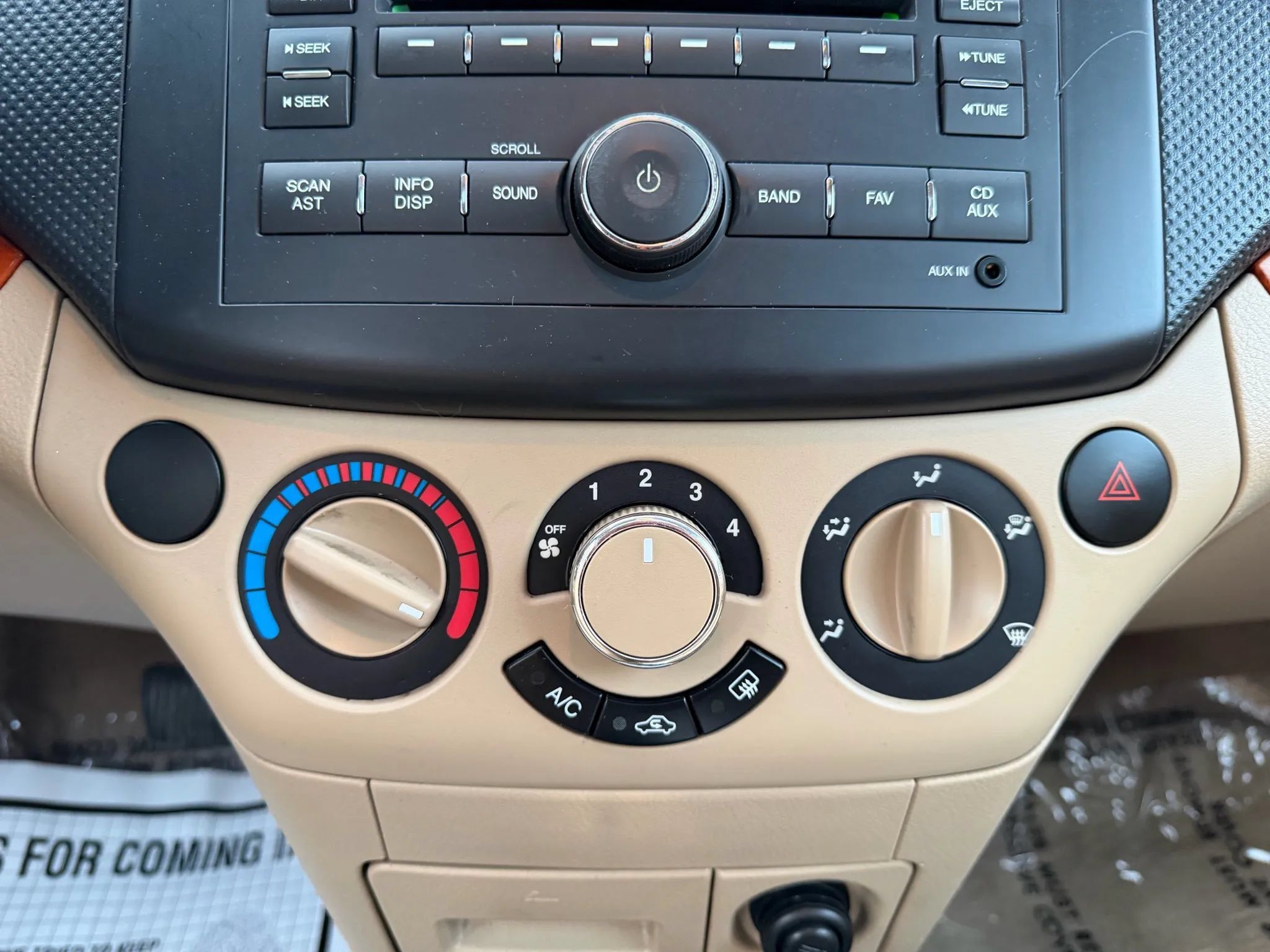 Used 2011 Chevrolet Aveo LT FWD image 24