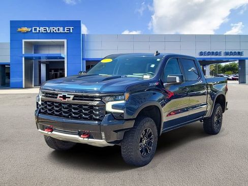 Certified 2022 Chevrolet Silverado 1500 ZR2 w/ Technology Package AWD/4WD image 2