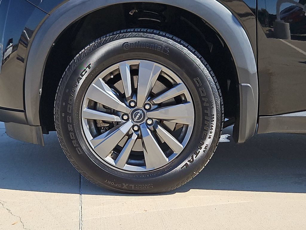 Used 2022 Nissan Pathfinder SV FWD image 34