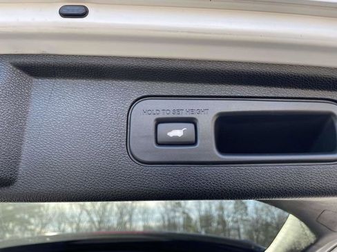 Used 2024 Honda Odyssey EX-L image 13