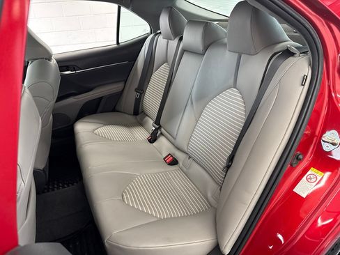 Certified 2019 Toyota Camry SE w/ Convenience Package FWD image 39