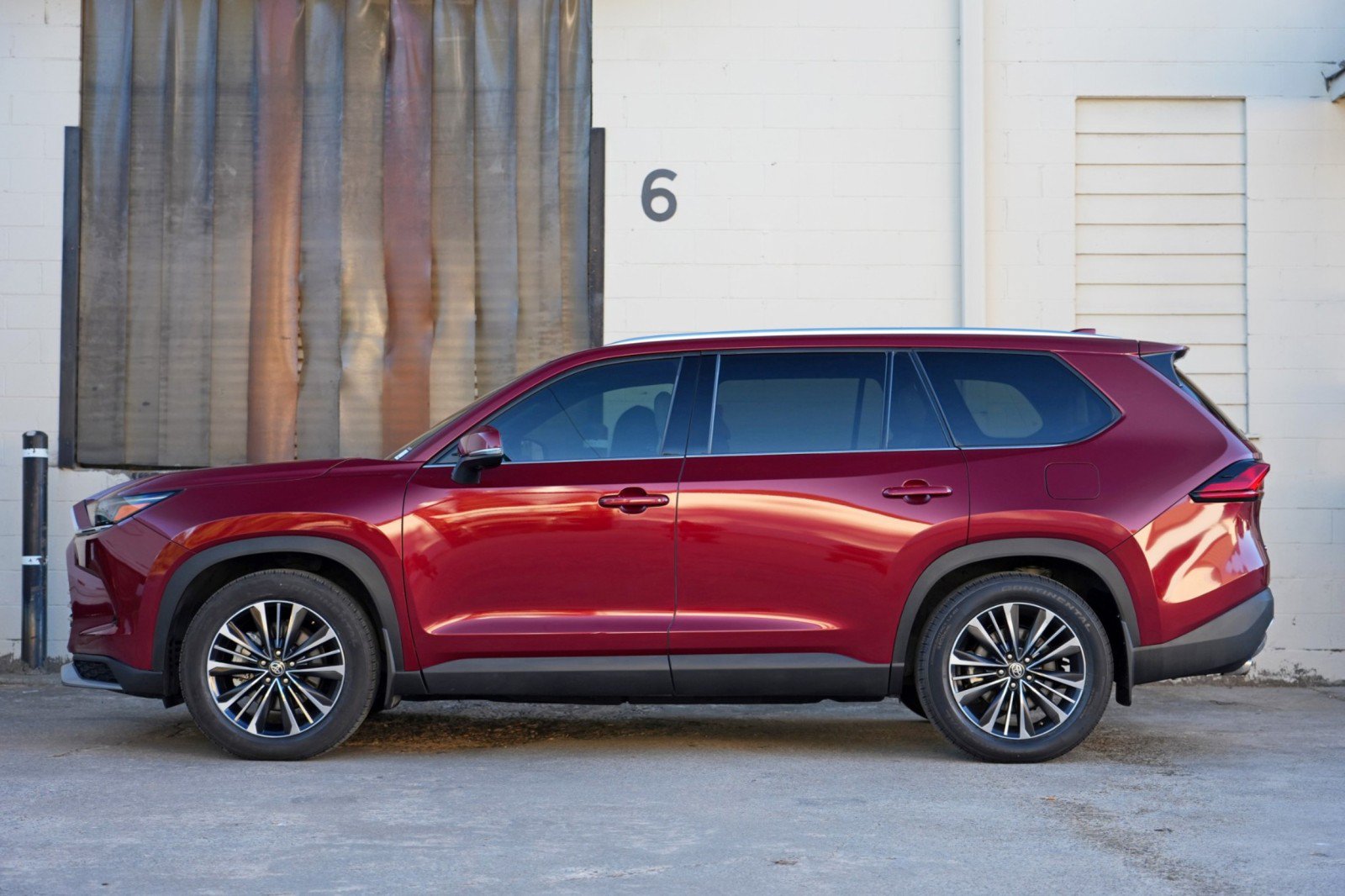 Used 2024 Toyota Grand Highlander AWD Hybrid image 9