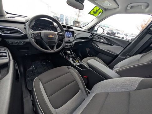 Used 2023 Chevrolet TrailBlazer LT w/ Convenience Package image 6