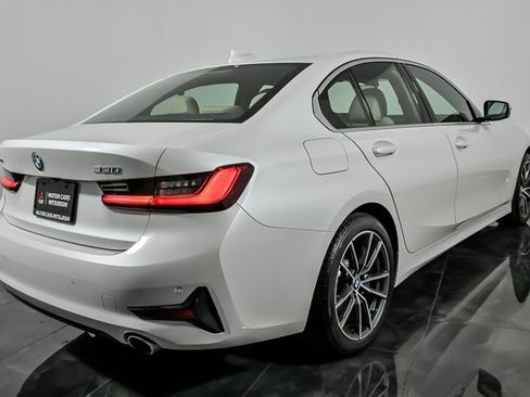 Used 2020 BMW 330i xDrive Sedan w/ Convenience Package AWD/4WD image 9