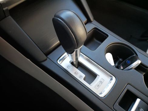 Used 2017 Subaru Outback 2.5i Limited w/ Popular Package #5 image 24