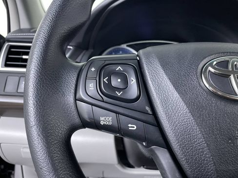 Used 2016 Toyota Camry LE FWD image 24
