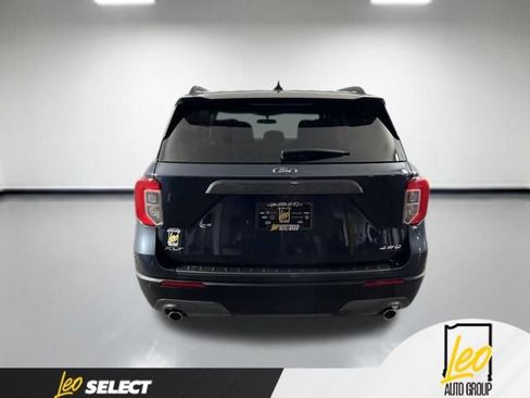 Used 2023 Ford Explorer XLT w/ Equipment Group 202A AWD/4WD image 6