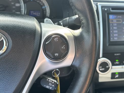 Used 2013 Toyota Camry SE image 15