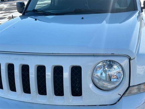 Used 2015 Jeep Patriot Sport w/ Power Value Group image 11