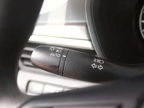 Used 2025 Nissan Altima 2.5 SV FWD image 23