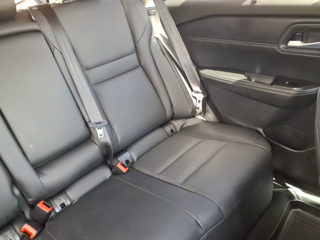 Used 2025 Nissan Rogue SV w/ SV Premium Package FWD image 18