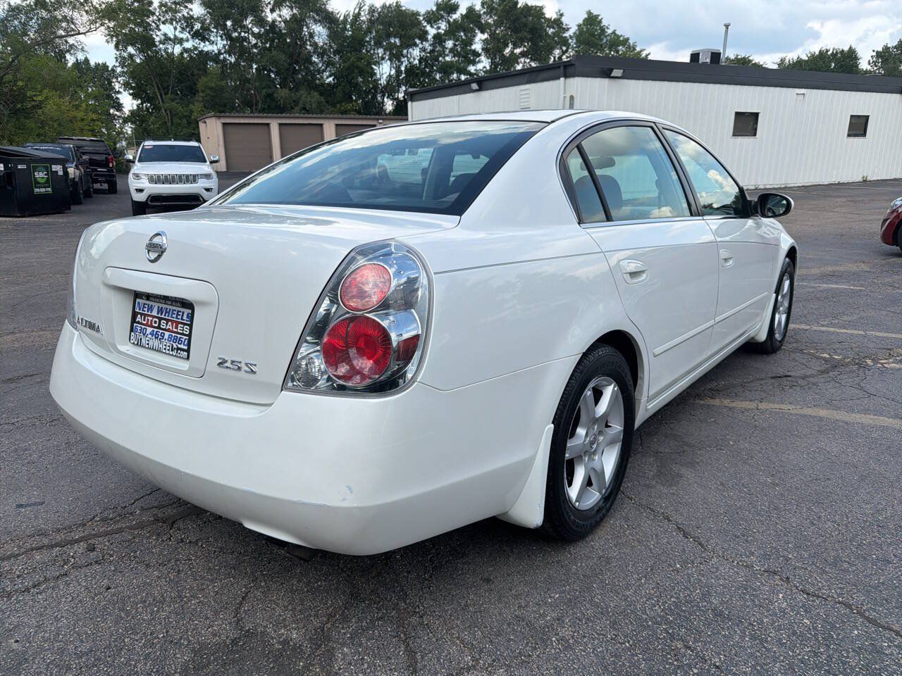 Used 2005 Nissan Altima 2.5 S w/ (F01) Convenience Pkg FWD image 6