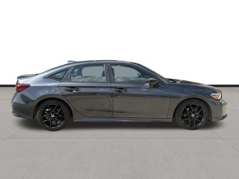 Used 2025 Honda Civic Sport image 4