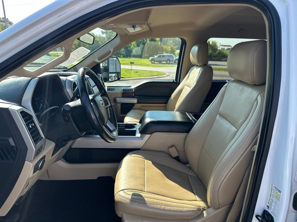 Used 2019 Ford F350 Lariat w/ Chrome Package AWD/4WD image 18