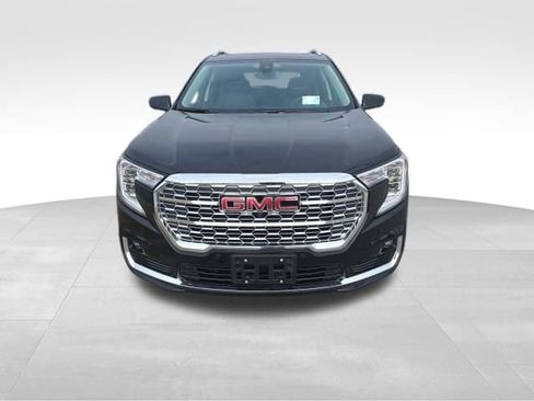 Used 2024 GMC Terrain Denali w/ Black Diamond Edition image 2
