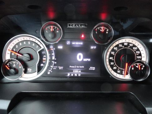 Used 2017 RAM 3500 Big Horn w/ Sport Appearance Group image 14