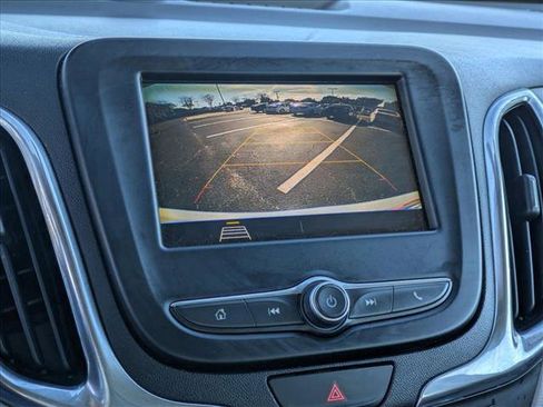 Used 2019 Chevrolet Equinox LS image 13