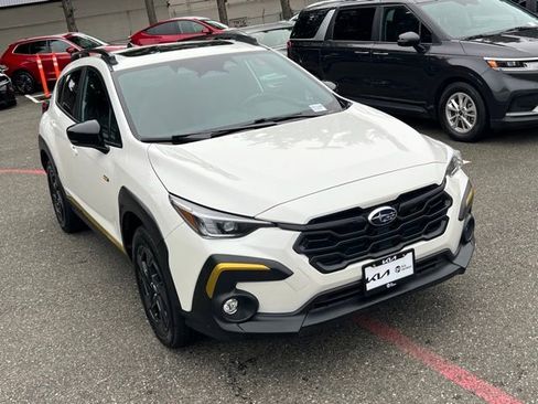 Used 2024 Subaru Crosstrek 2.5i Sport AWD/4WD image 3