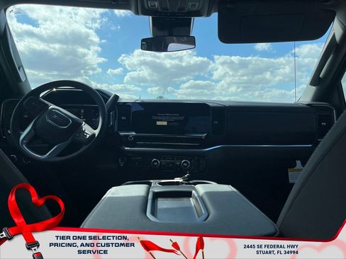 New 2026 GMC Sierra 1500 SLE image 15