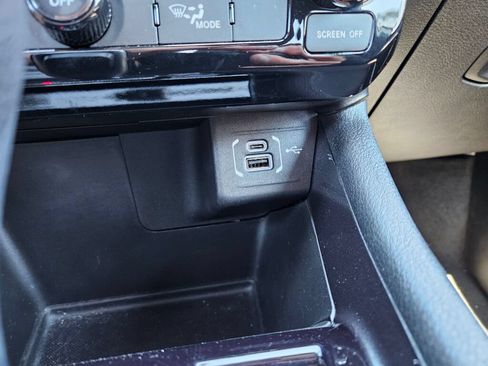 Used 2025 Jeep Compass Sport AWD/4WD image 26